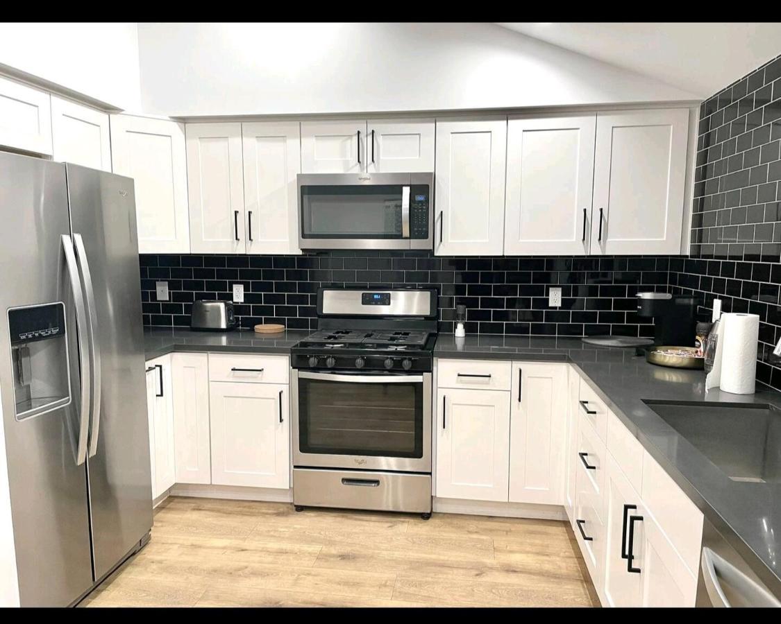 Gated Private House With Own Parking Sherman Oaks Лос Анджелис Екстериор снимка